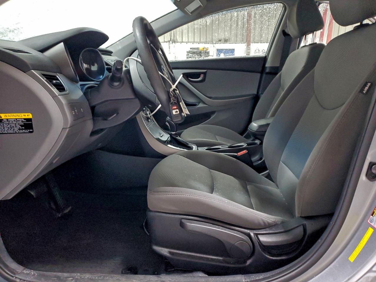2015 HYUNDAI ELANTRA SE photo 13
