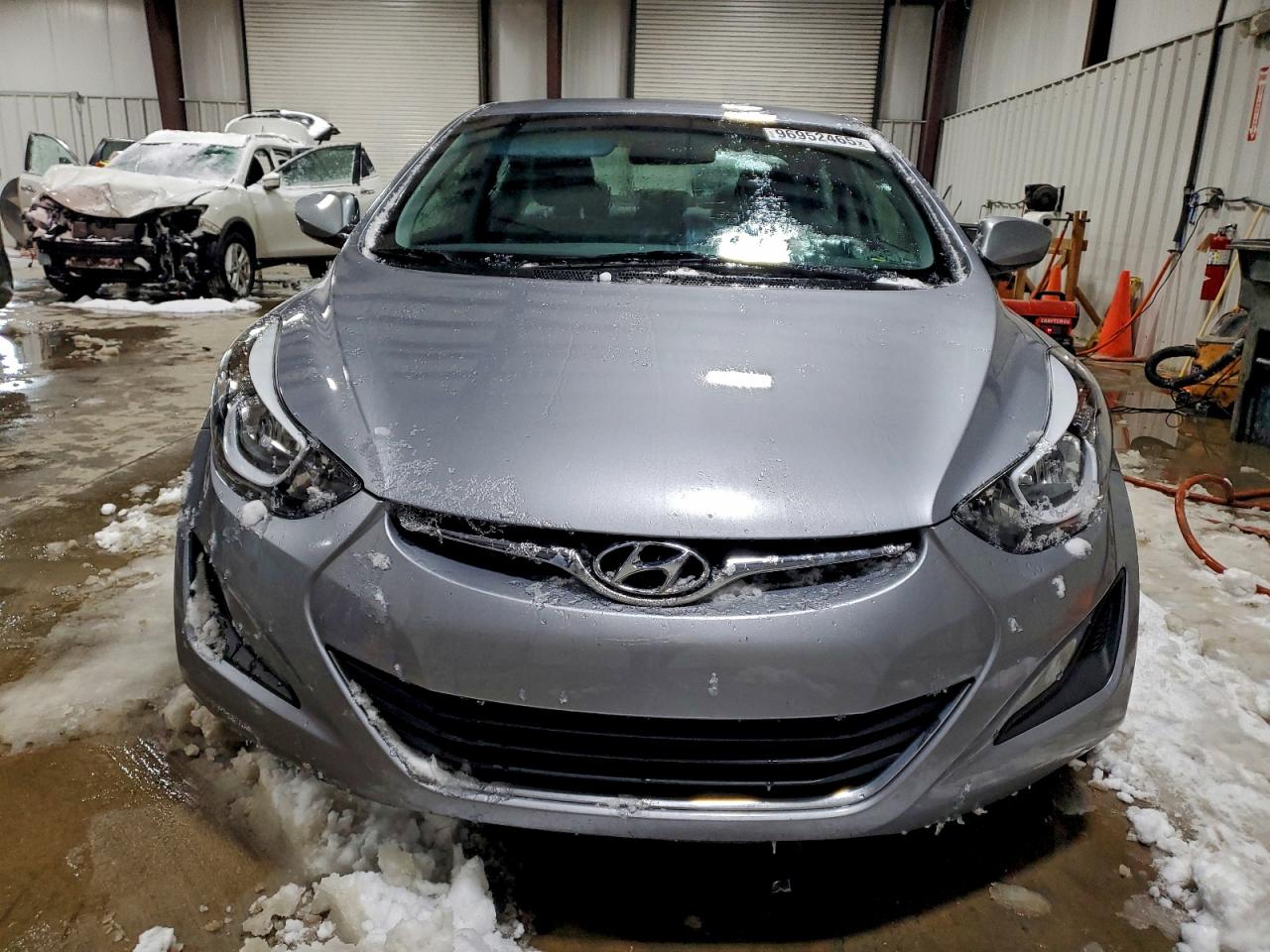 2015 HYUNDAI ELANTRA SE photo 9