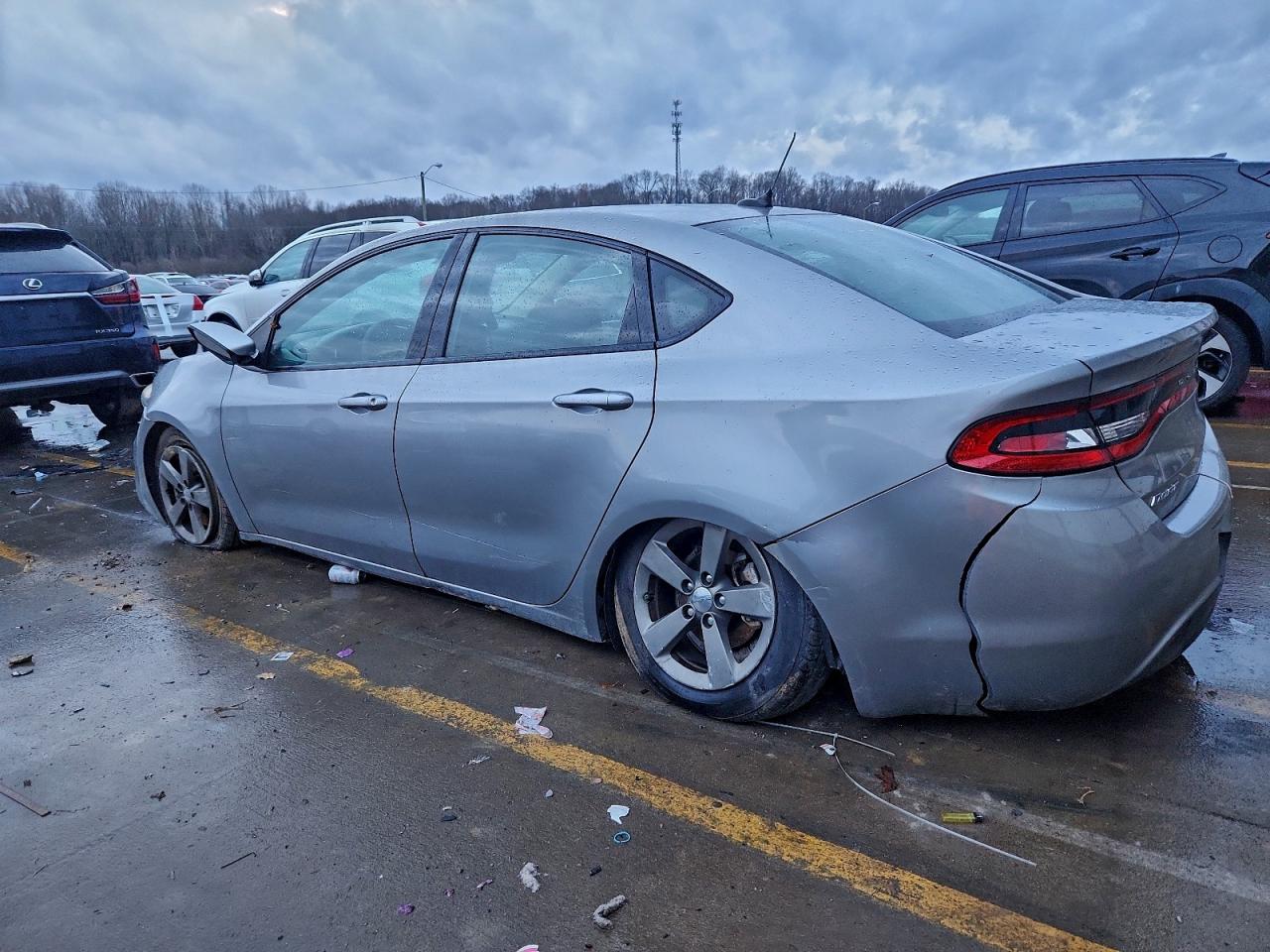 2015 DODGE DART SXT photo 2