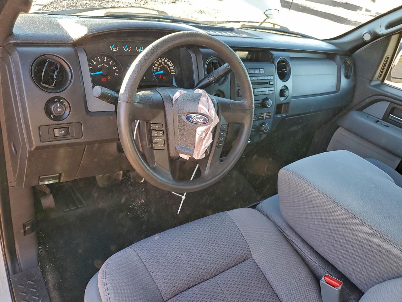 2013 FORD F150 photo 8