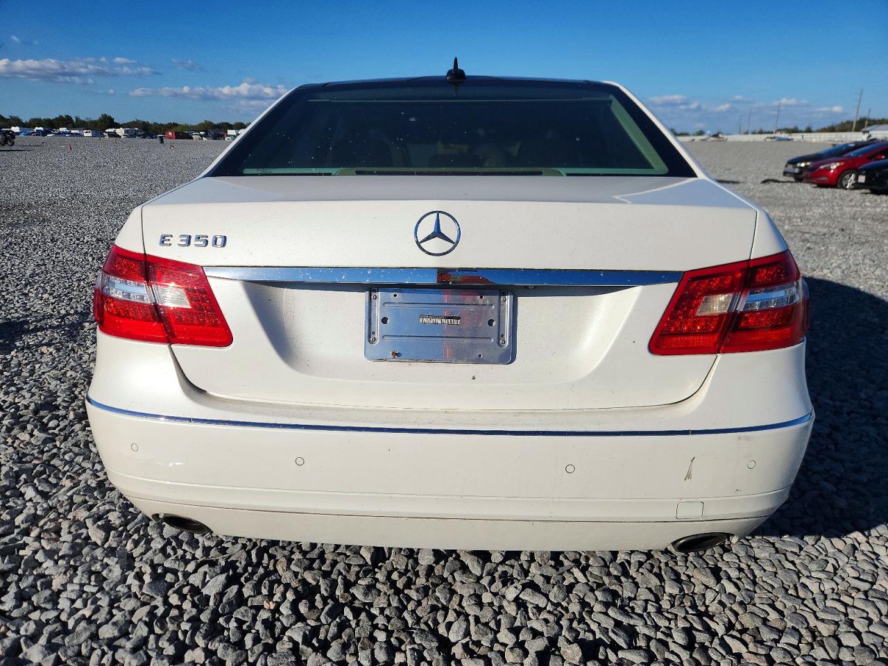 2011 MERCEDES-BENZ E 350 photo 11