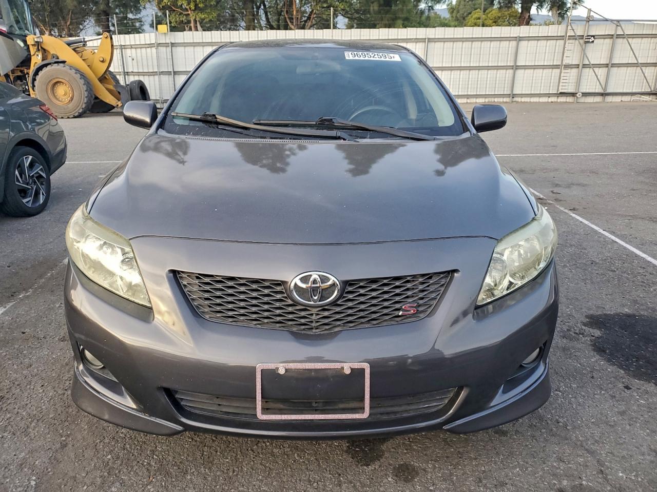 2010 TOYOTA COROLLA BASE photo 5