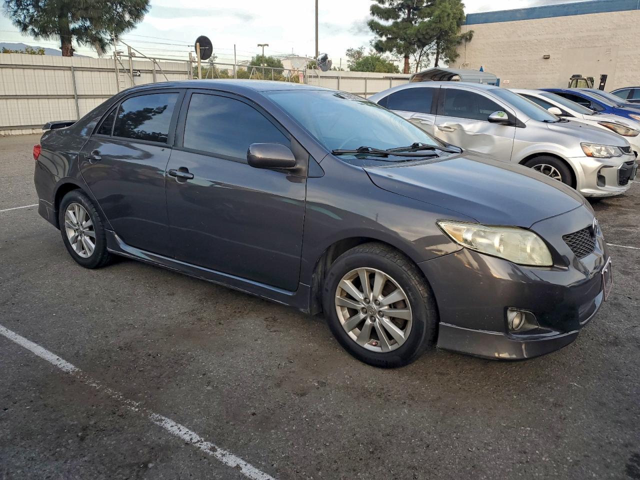 2010 TOYOTA COROLLA BASE photo 4