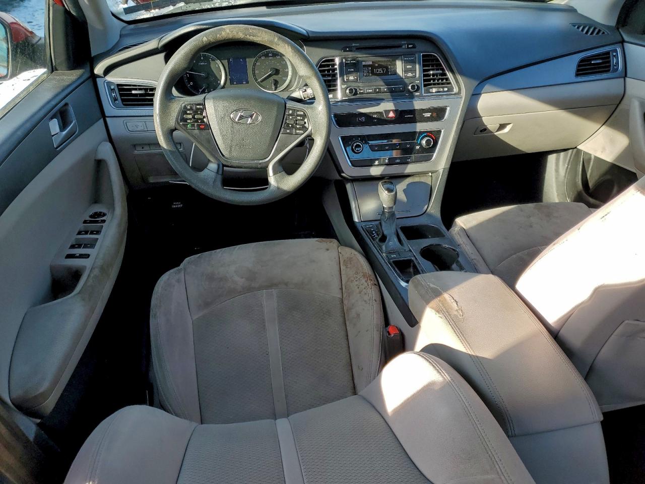 2017 HYUNDAI SONATA SE photo 22