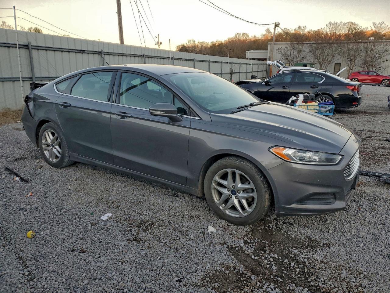 2013 FORD FUSION SE photo 4