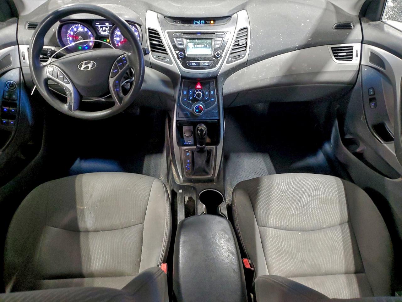 2016 HYUNDAI ELANTRA SE photo 22
