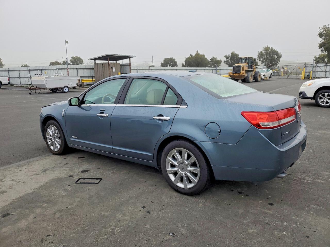 2012 LINCOLN MKZ HYBRID photo 2