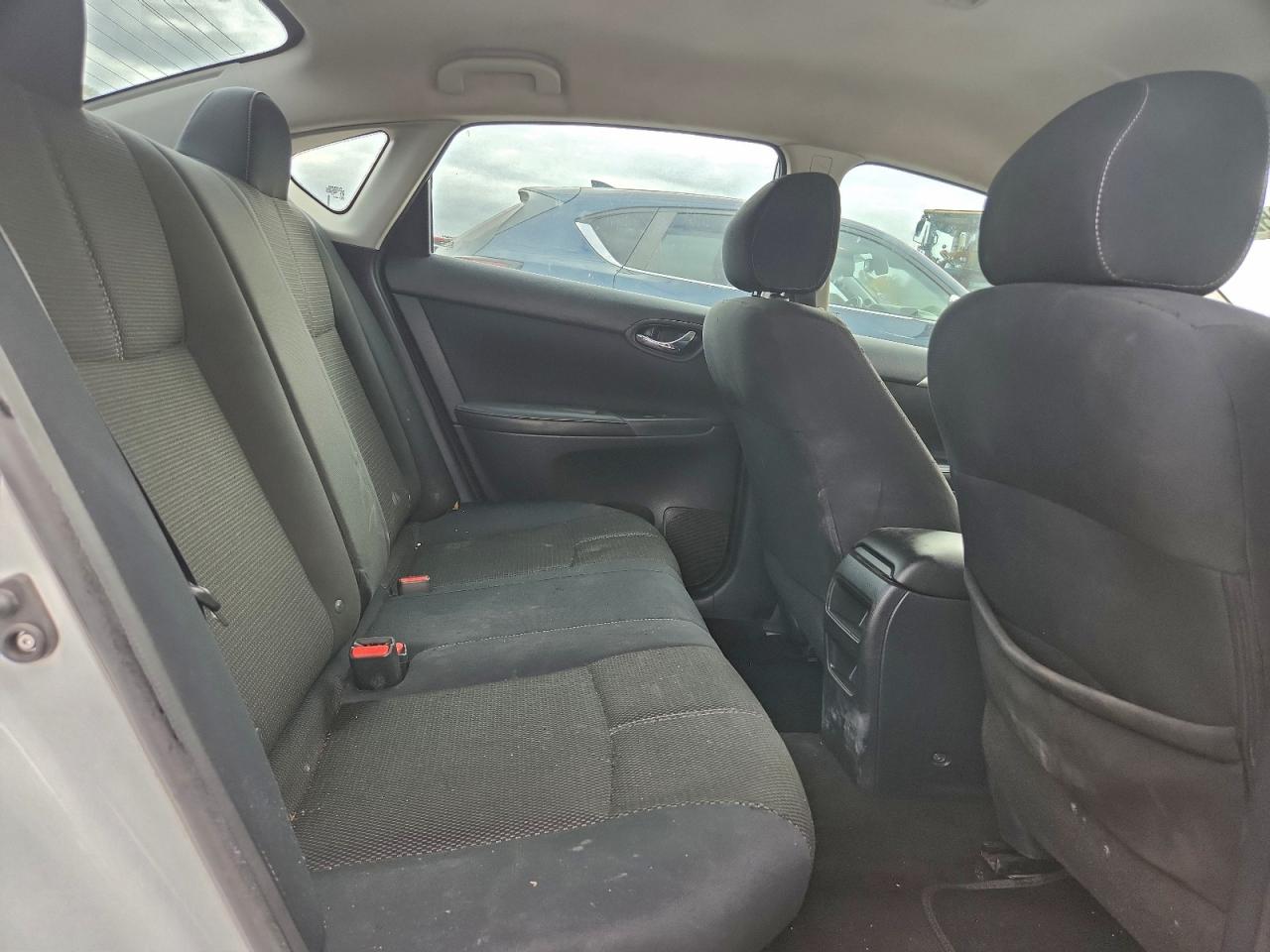 2016 NISSAN SENTRA S photo 10