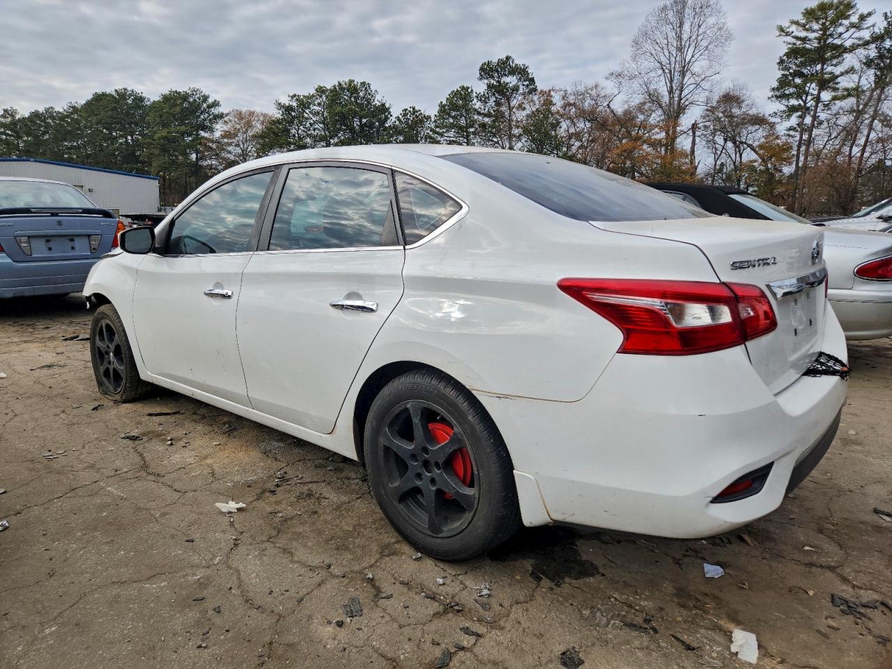 2016 NISSAN SENTRA S photo 2