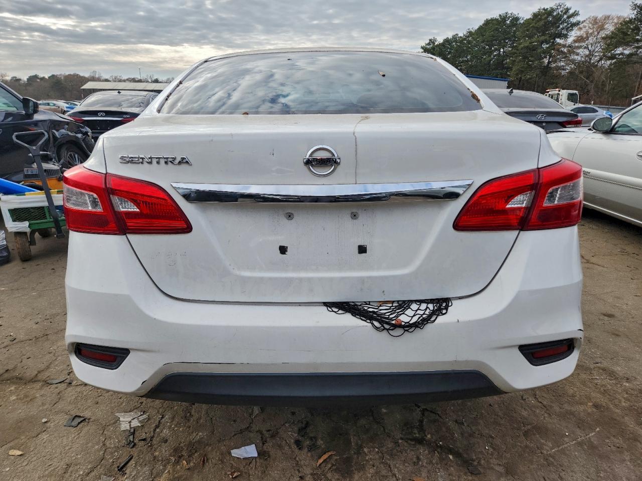 2016 NISSAN SENTRA S photo 6