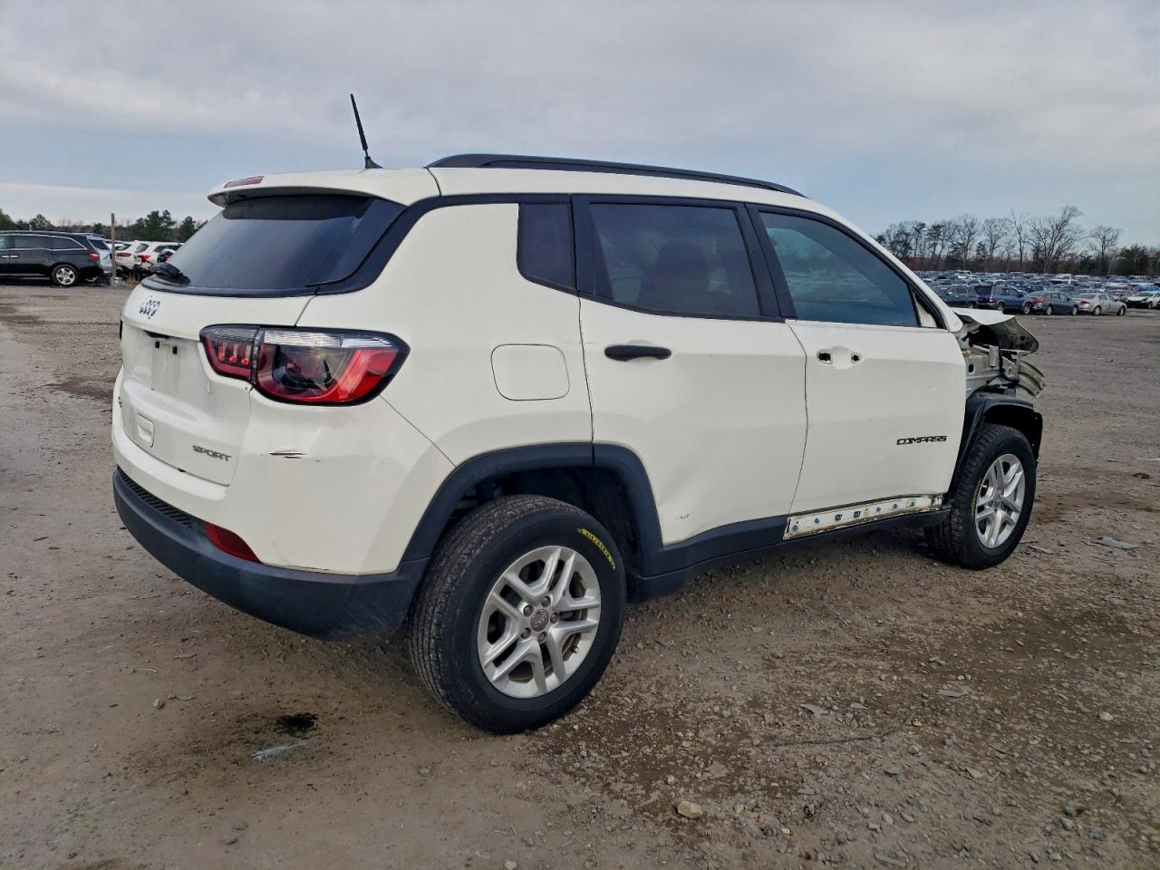 2017 JEEP COMPASS SPORT photo 3