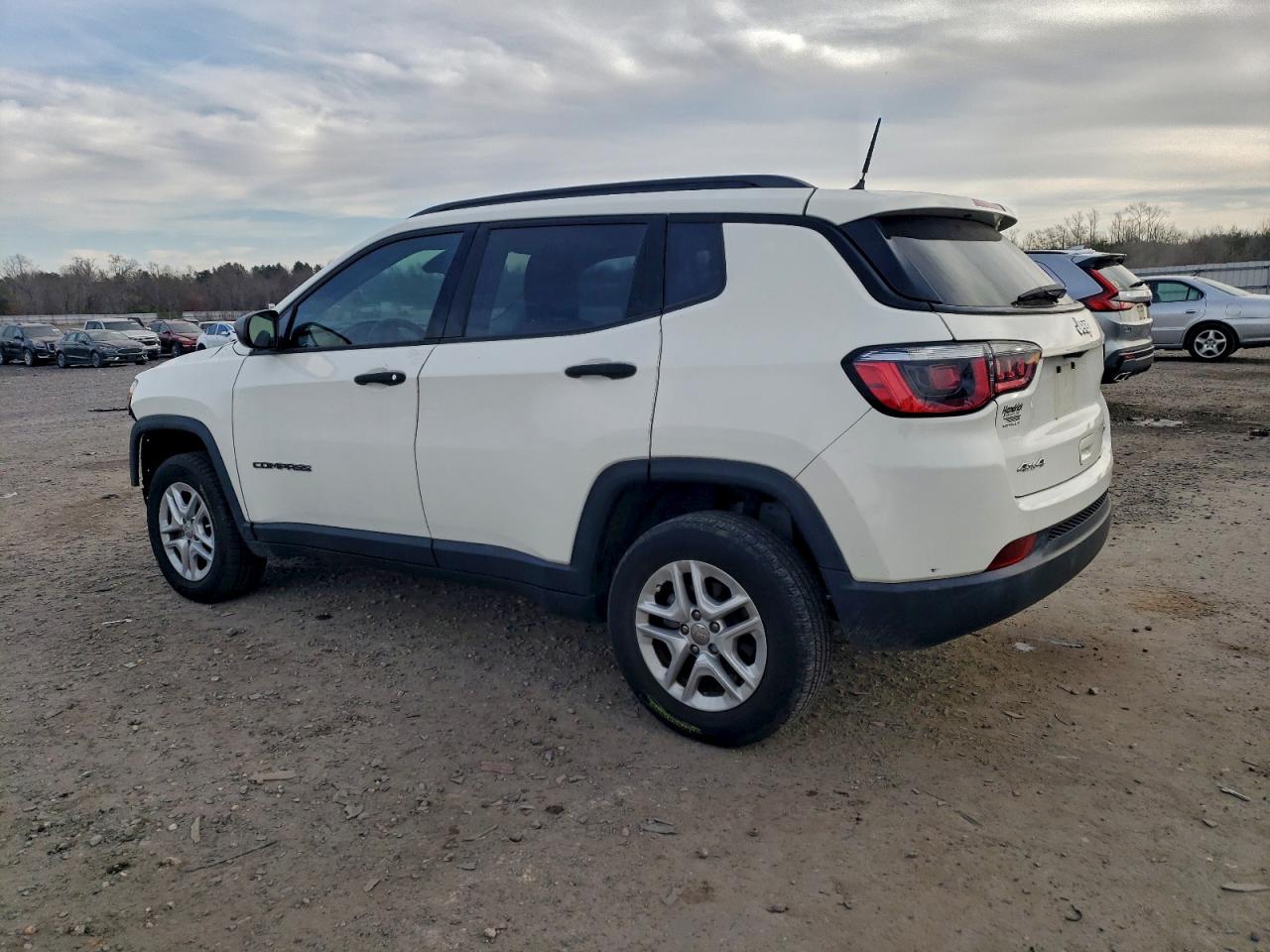 2017 JEEP COMPASS SPORT photo 2