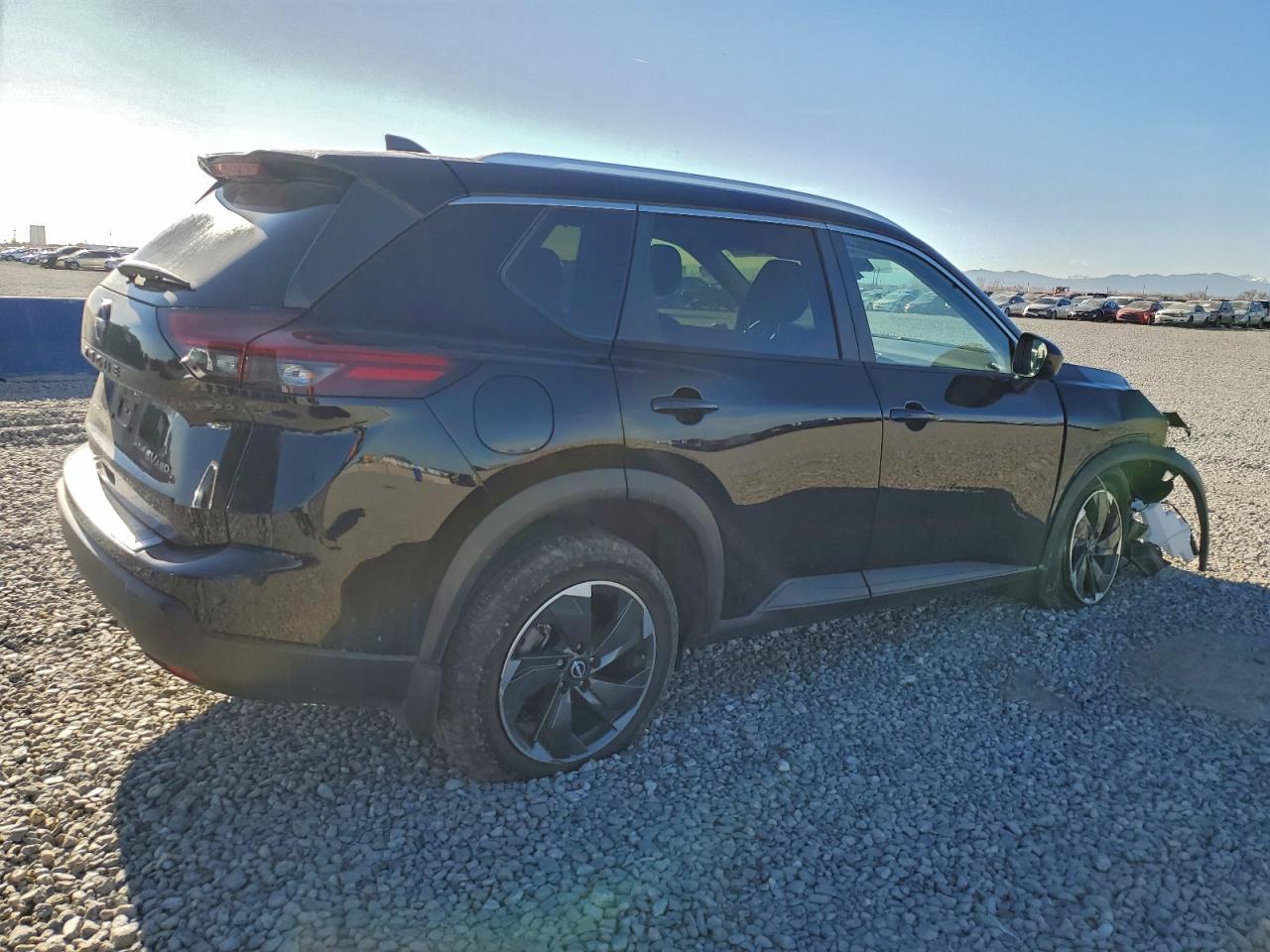2024 NISSAN ROGUE SV photo 3