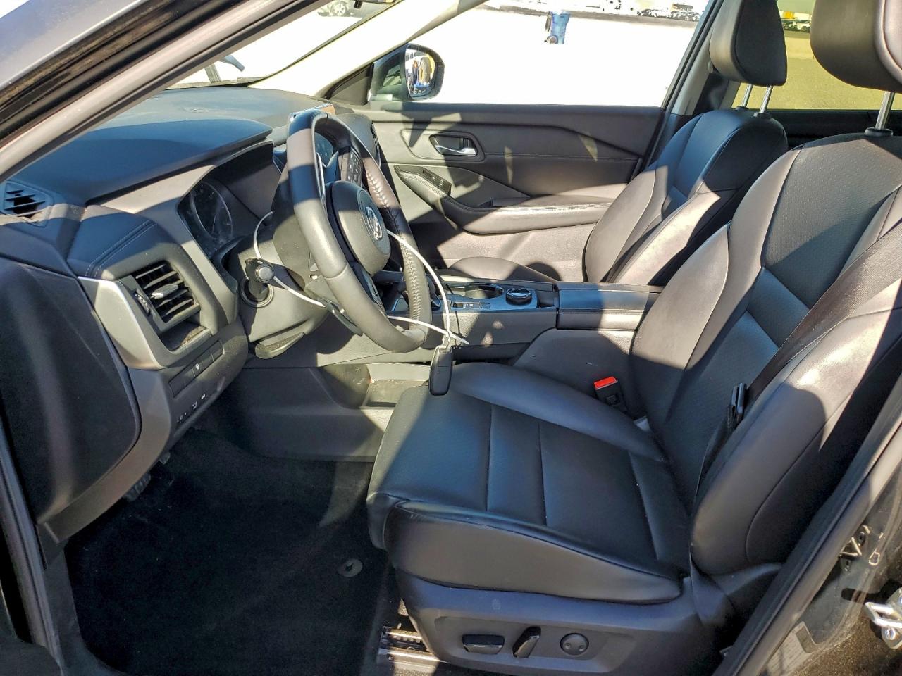 2024 NISSAN ROGUE SV photo 7