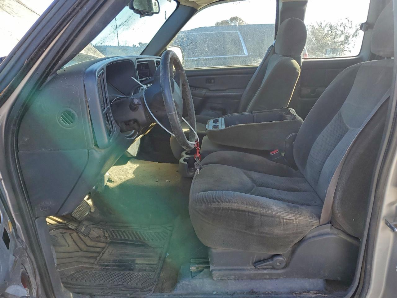 2004 CHEVROLET SILVERADO C1500 photo 13
