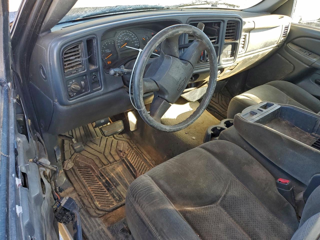 2004 CHEVROLET SILVERADO C1500 photo 15
