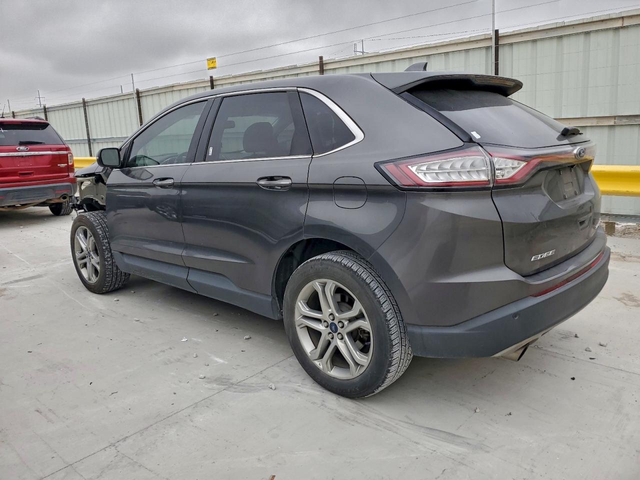 2017 FORD EDGE TITANIUM photo 2