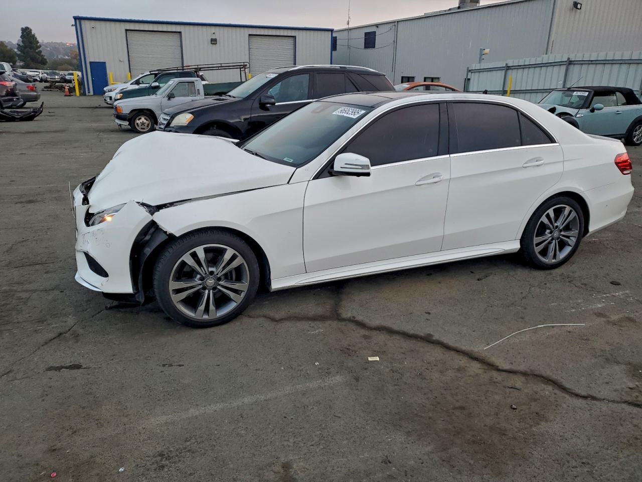 2016 MERCEDES-BENZ E