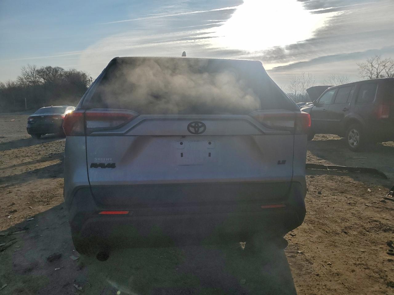 2021 TOYOTA RAV4 LE photo 6