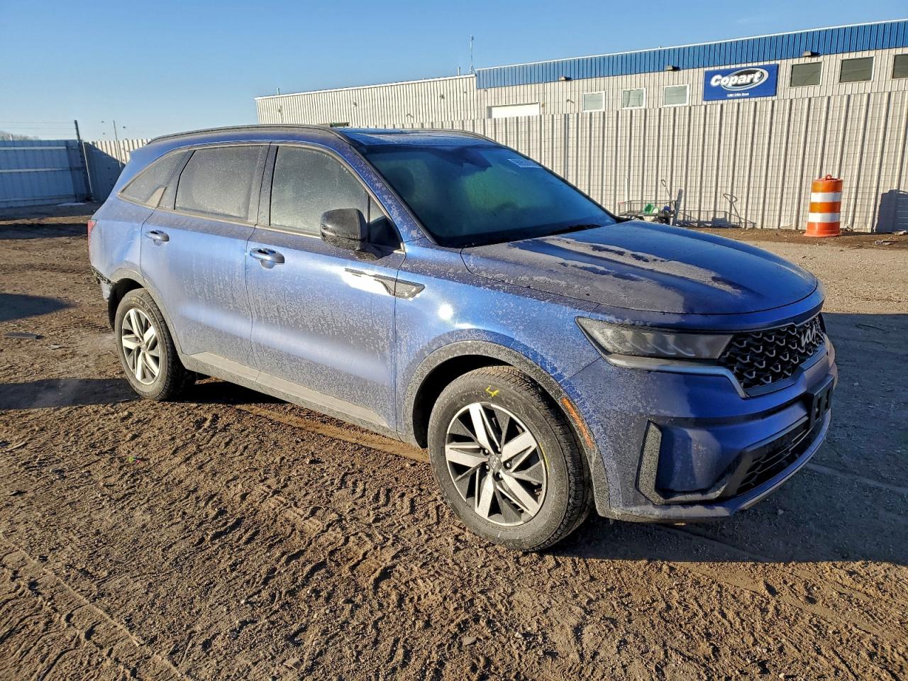2022 KIA SORENTO S photo 4