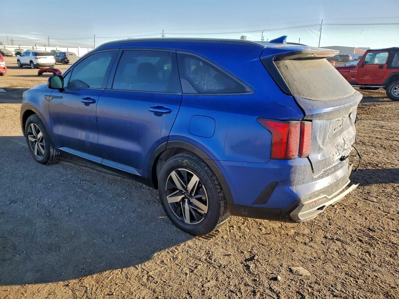 2022 KIA SORENTO S photo 2