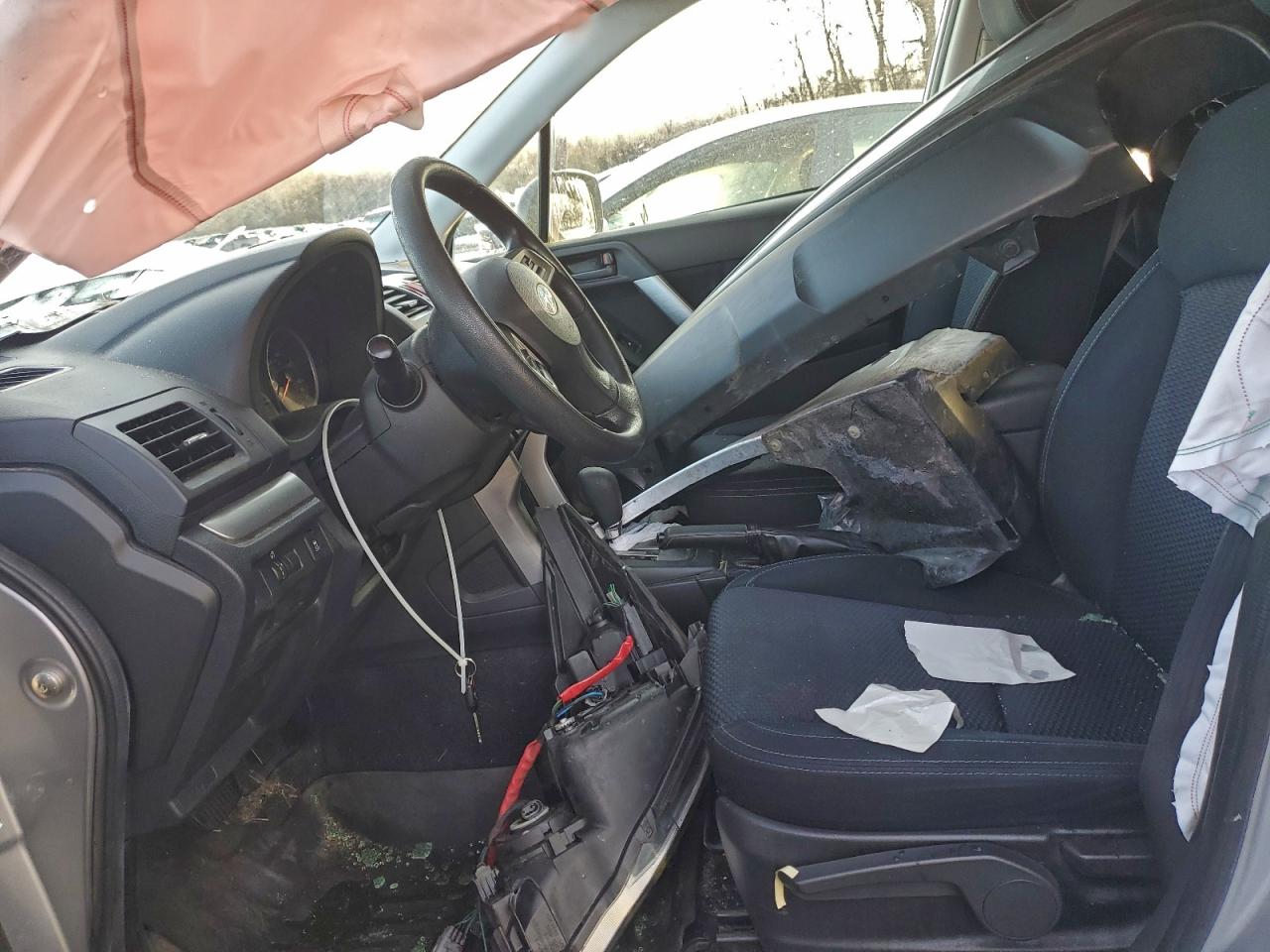 2015 SUBARU FORESTER 2.5I photo 13