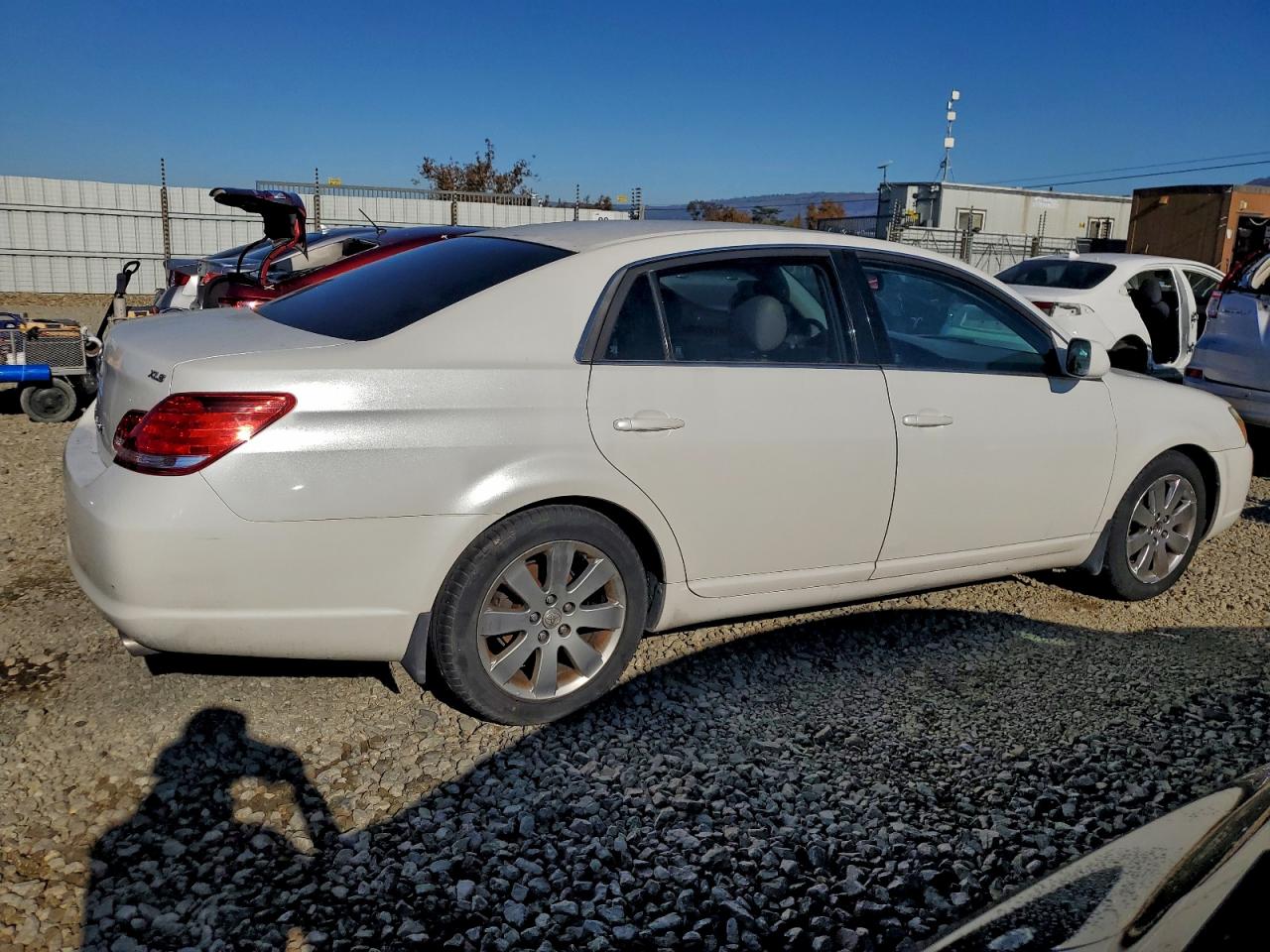 2005 TOYOTA AVALON XL photo 5