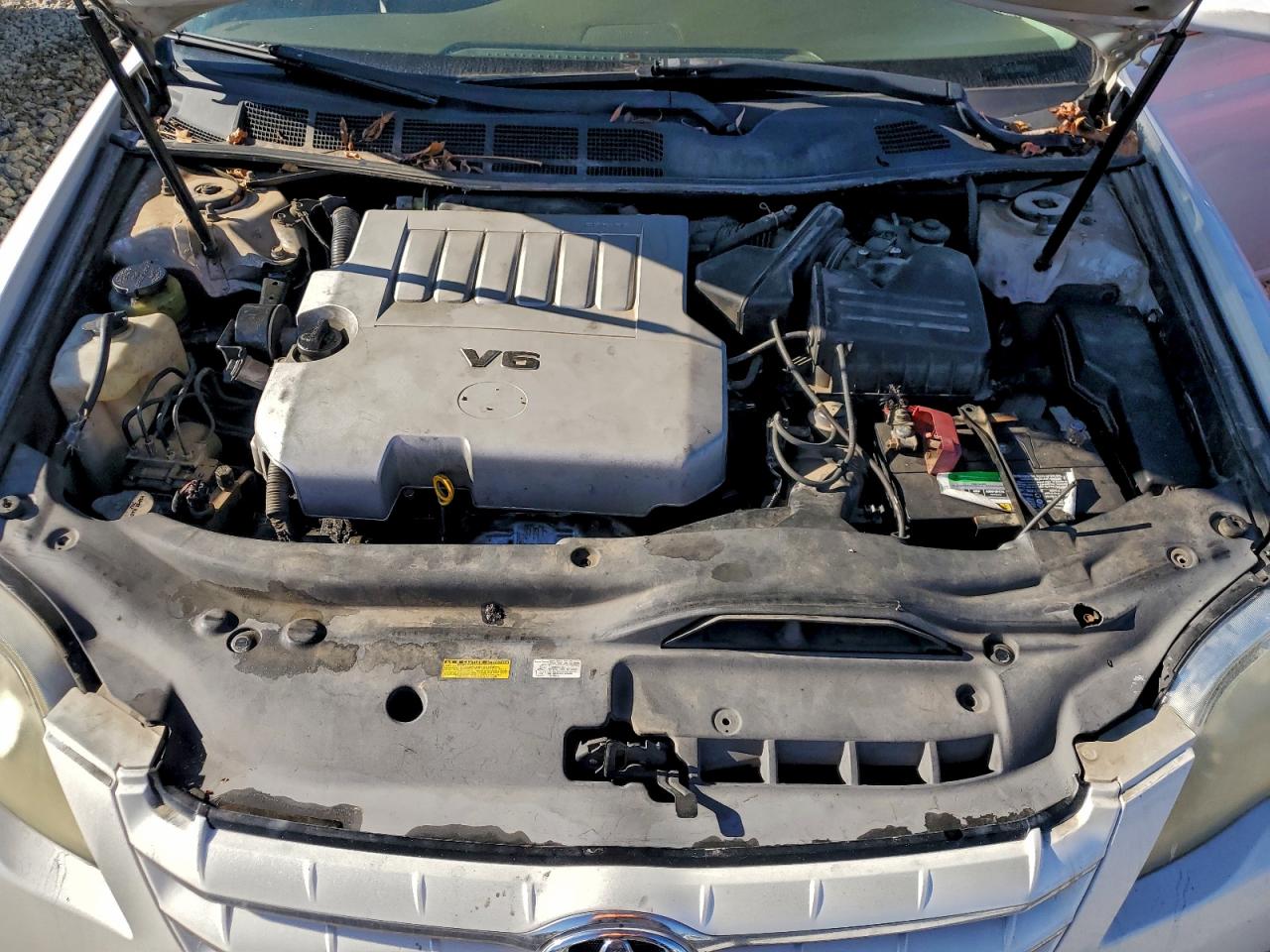 2005 TOYOTA AVALON XL photo 21