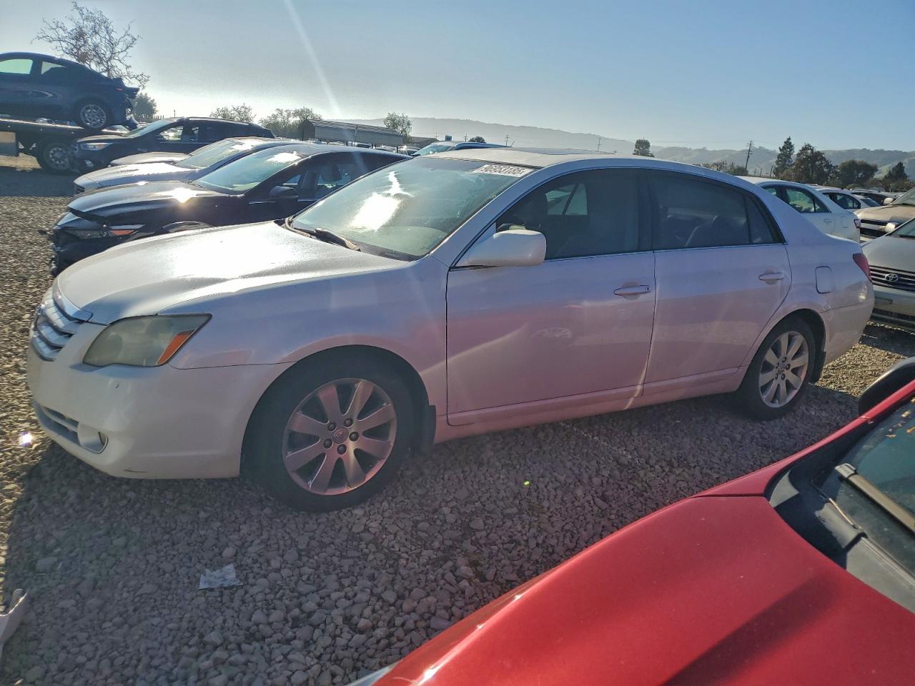 2005 TOYOTA AVALON