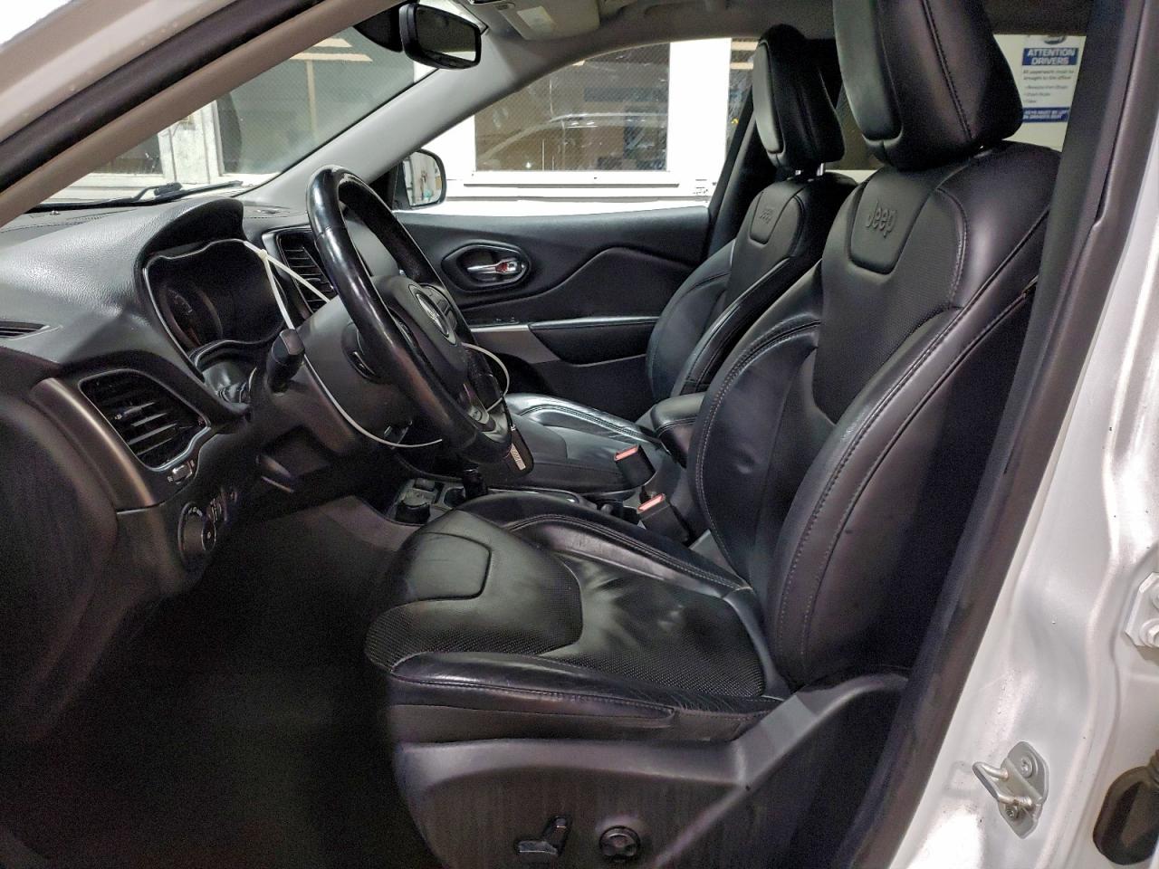 2019 JEEP CHEROKEE LIMITED photo 7