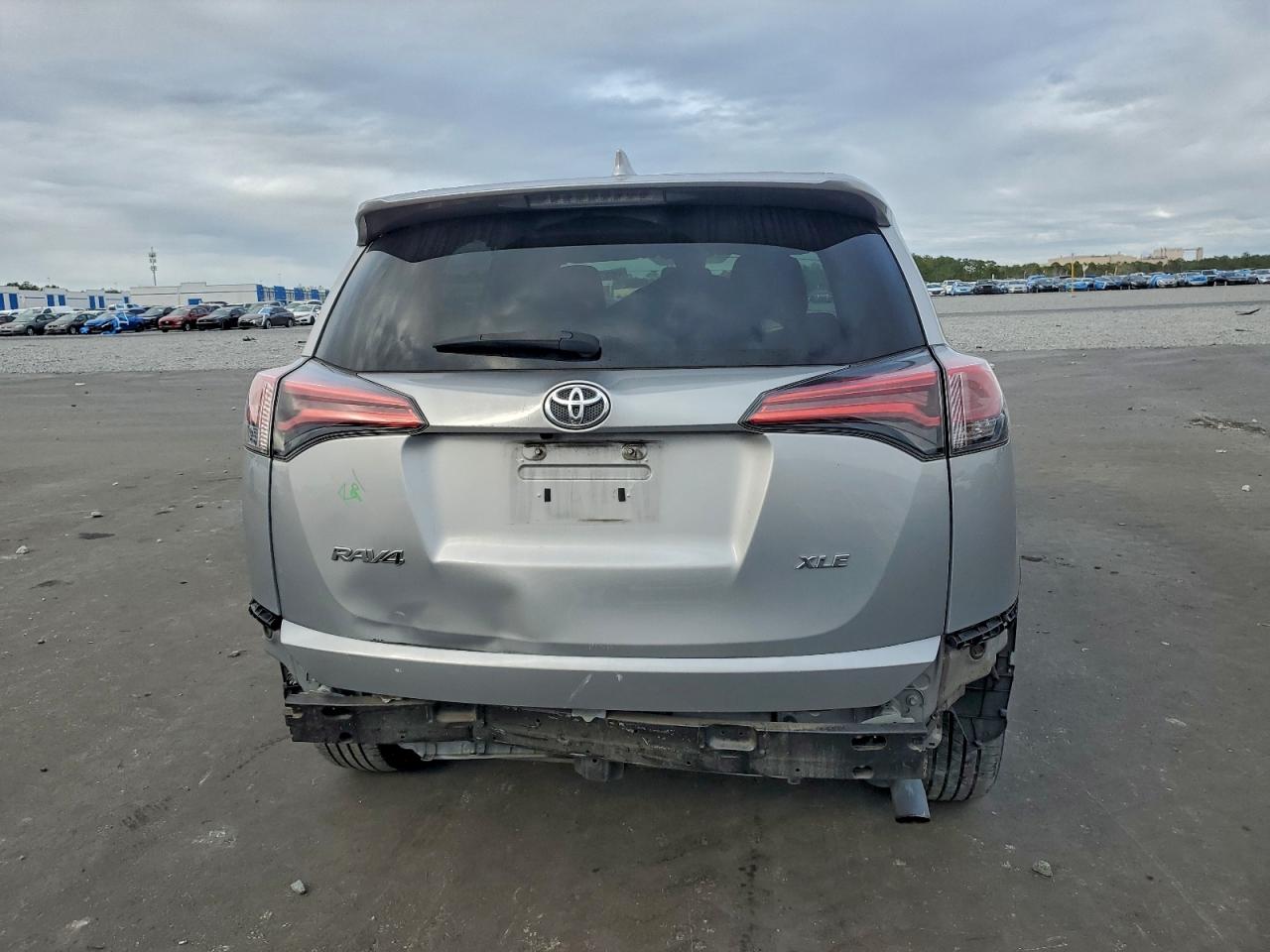2018 TOYOTA RAV4 ADVENTURE photo 6