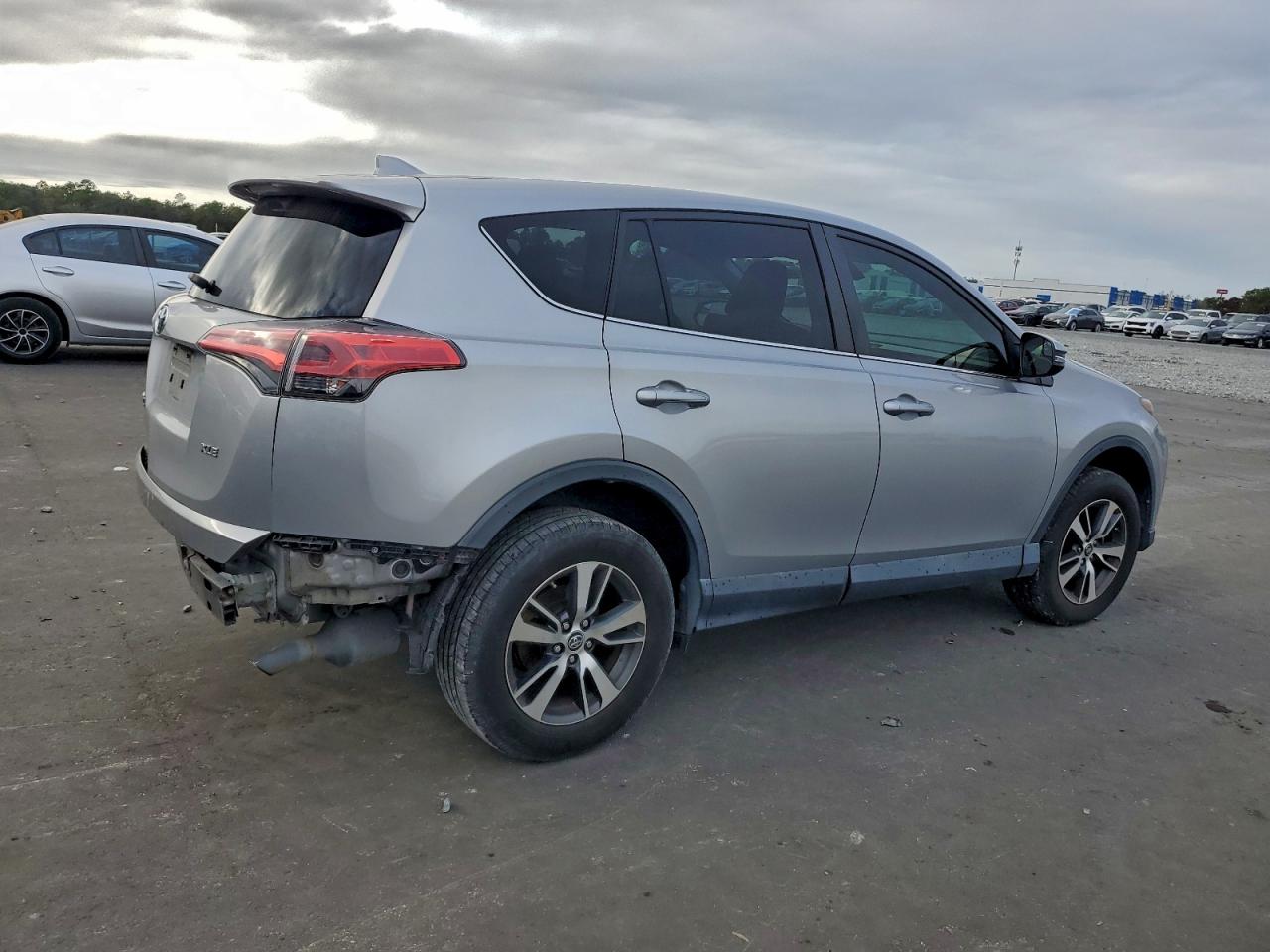 2018 TOYOTA RAV4 ADVENTURE photo 3