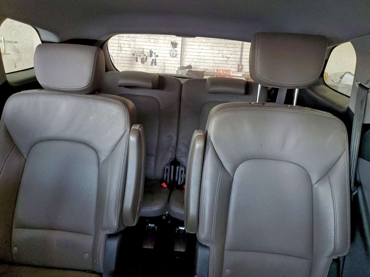 2016 HYUNDAI SANTA FE SE photo 10