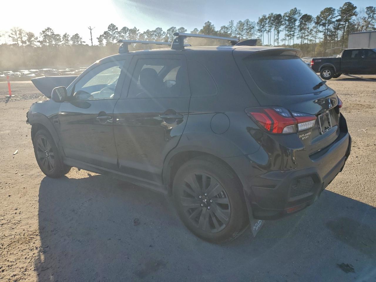 2025 MITSUBISHI OUTLANDER SPORT S photo 3