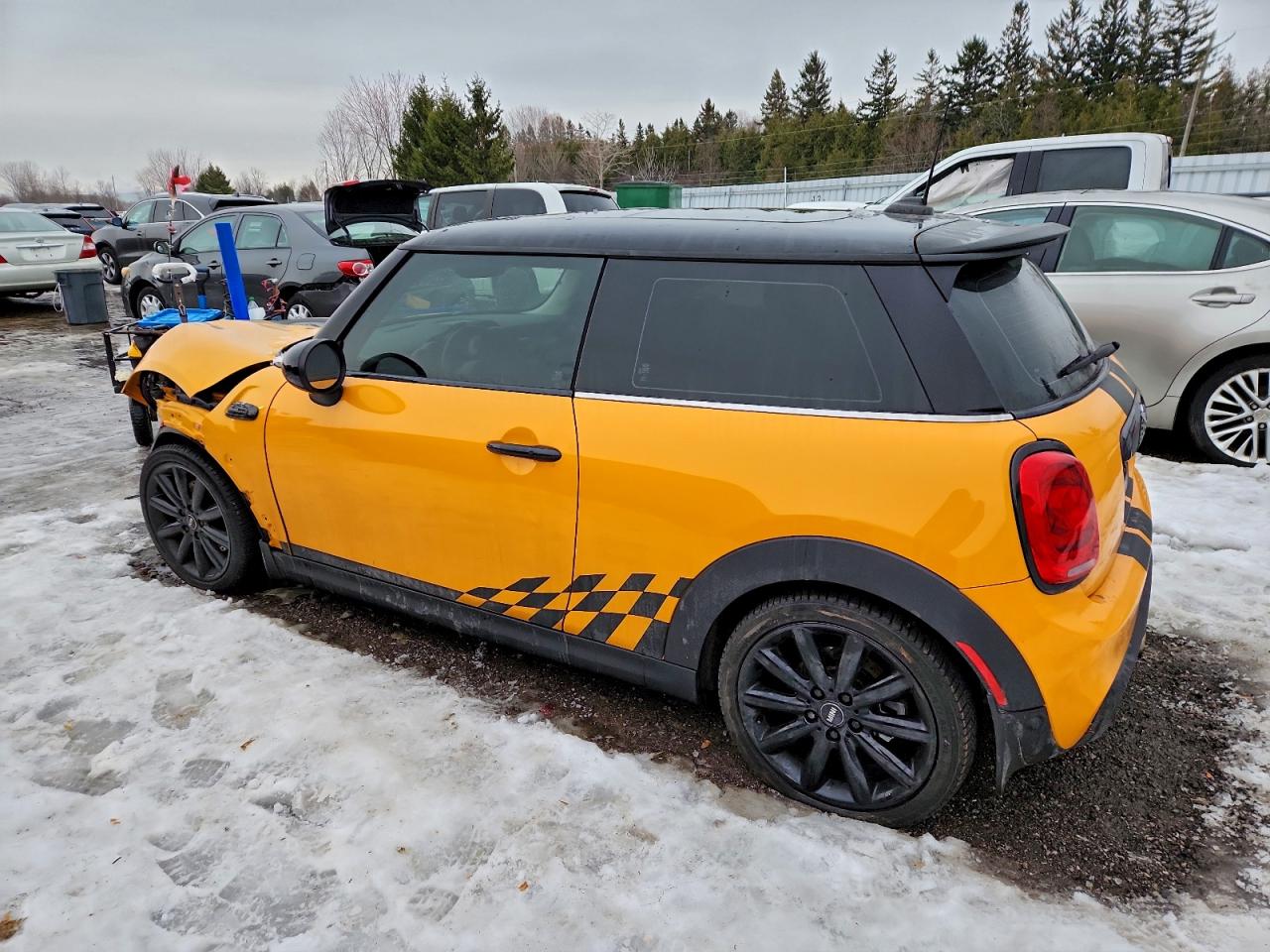2017 MINI COOPER S photo 3