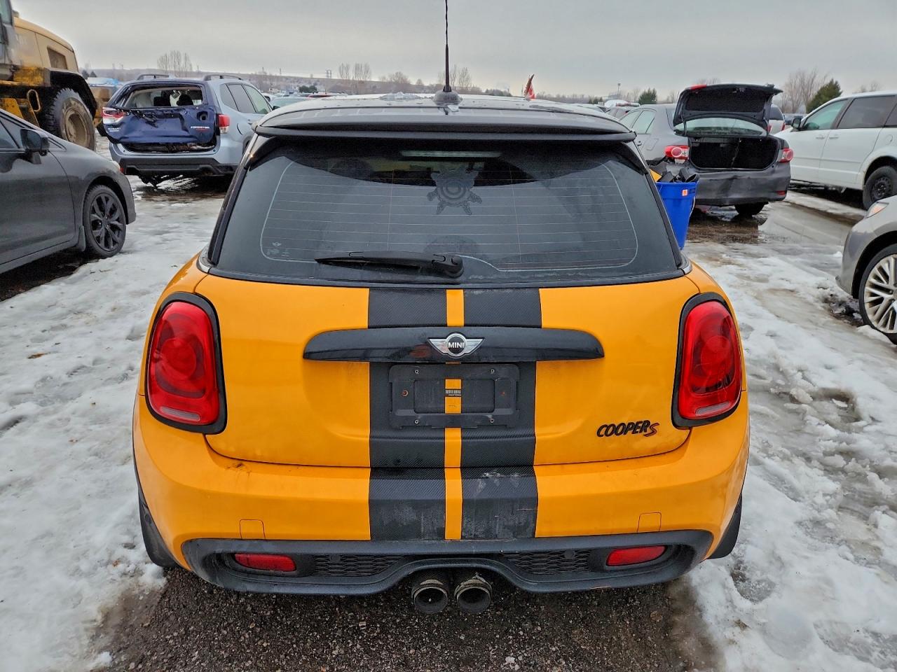 2017 MINI COOPER S photo 11