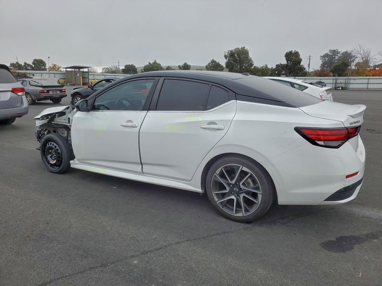 2024 NISSAN SENTRA SR photo 2