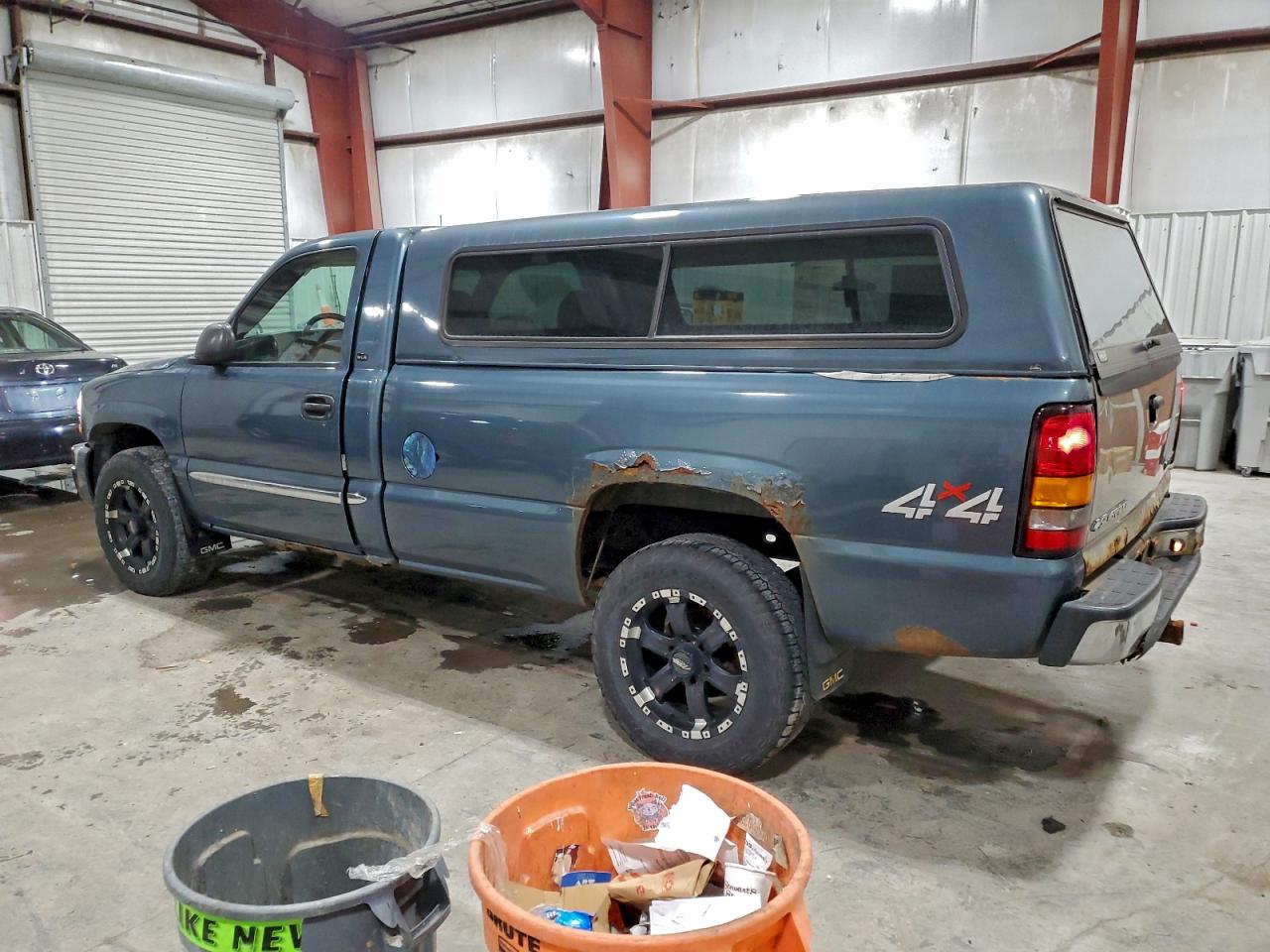 2006 GMC NEW SIERRA K1500 photo 2