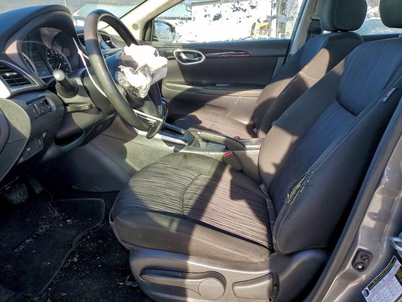 2019 NISSAN SENTRA S photo 7