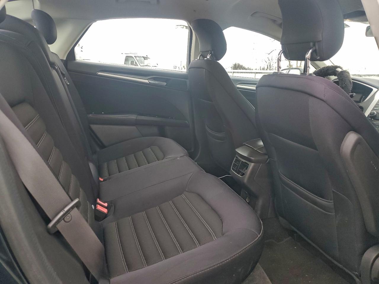 2014 FORD FUSION SE photo 19