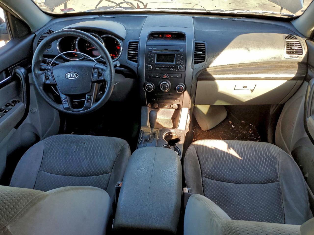 2011 KIA SORENTO BASE photo 15