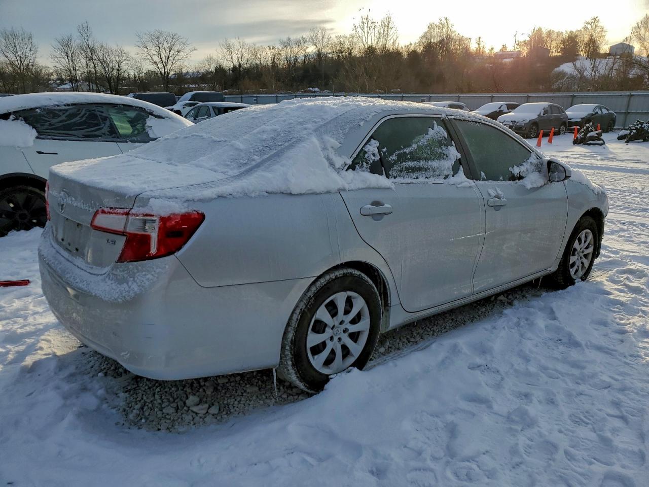 2013 TOYOTA CAMRY L photo 7
