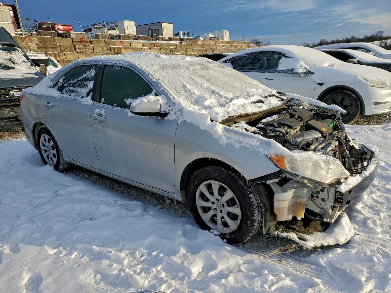 2013 TOYOTA CAMRY L photo 10