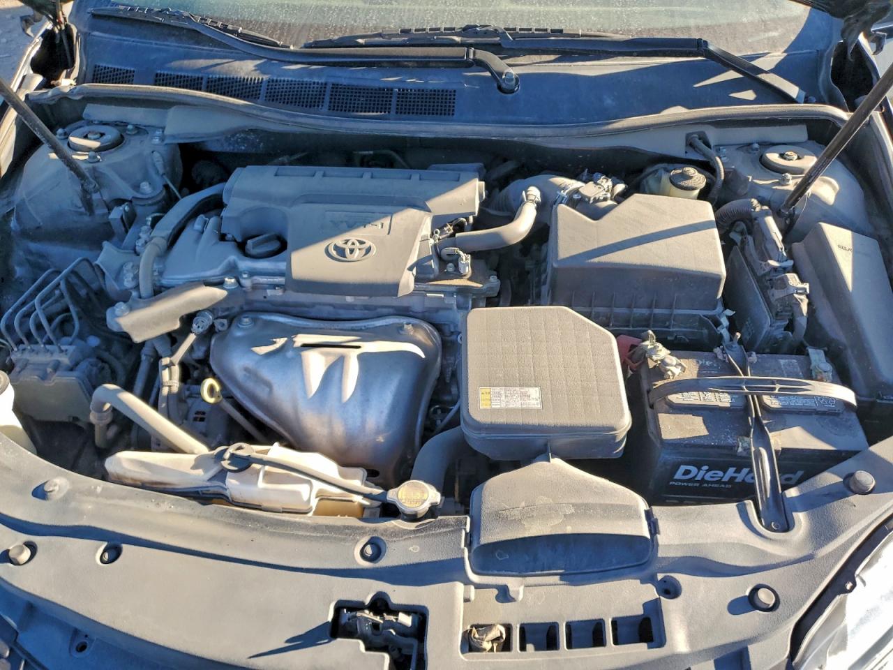 2015 TOYOTA CAMRY LE photo 21