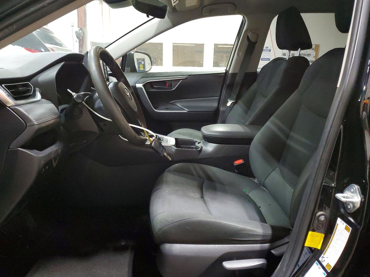 2019 TOYOTA RAV4 LE photo 13