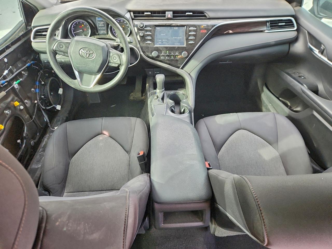2018 TOYOTA CAMRY L photo 8