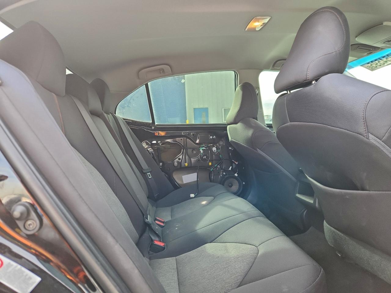 2018 TOYOTA CAMRY L photo 10