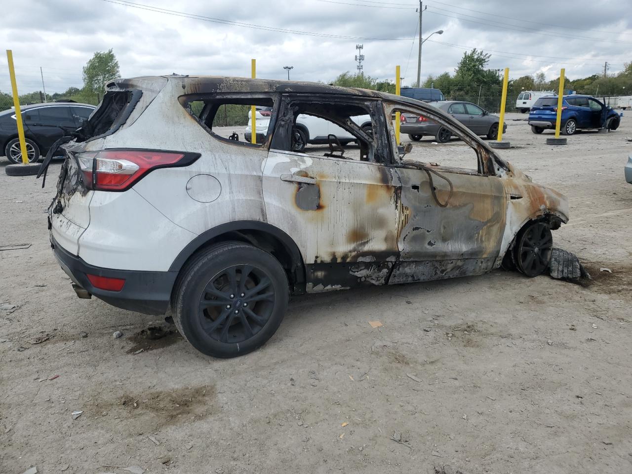 2017 FORD ESCAPE SE photo 5
