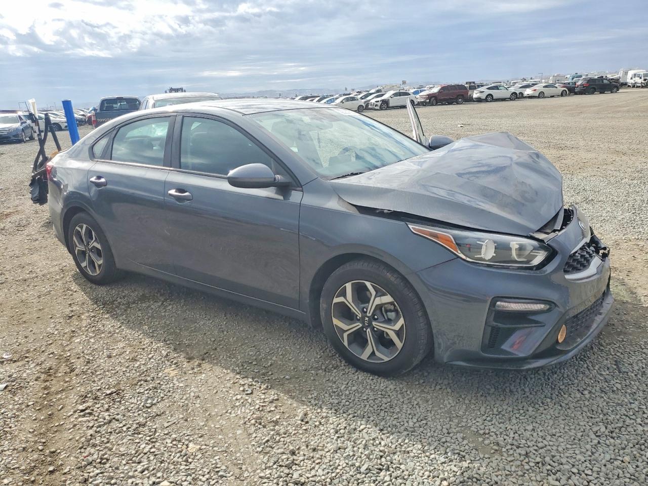 2021 KIA FORTE FE photo 4