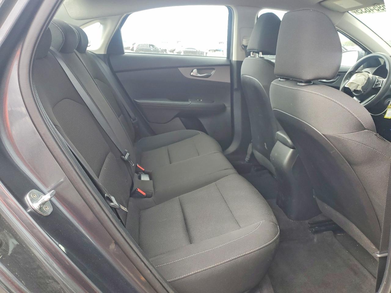 2021 KIA FORTE FE photo 10